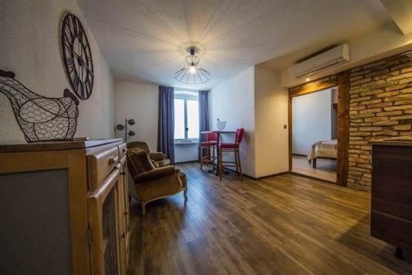 Guesthouse Le Vauban Неф-Брізак Екстер'єр фото